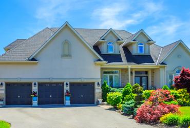 Luxury house in the suburbs